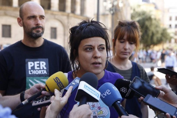 La CUP reúne a una docena de personas en la Plaza de la Virgen en su acto en pro dels Països Catalans 