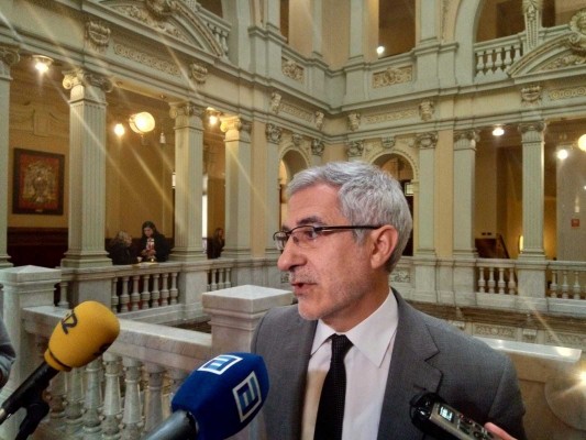 Gaspar Llamazares dimite de sus cargos en IU Federal