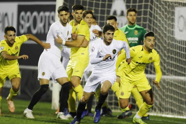 Un solitario gol de Mesa aboca al VCF Mestalla a los puestos de descenso