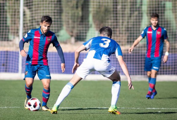 El Atlético Levante deja escapar vivo al Espanyol B