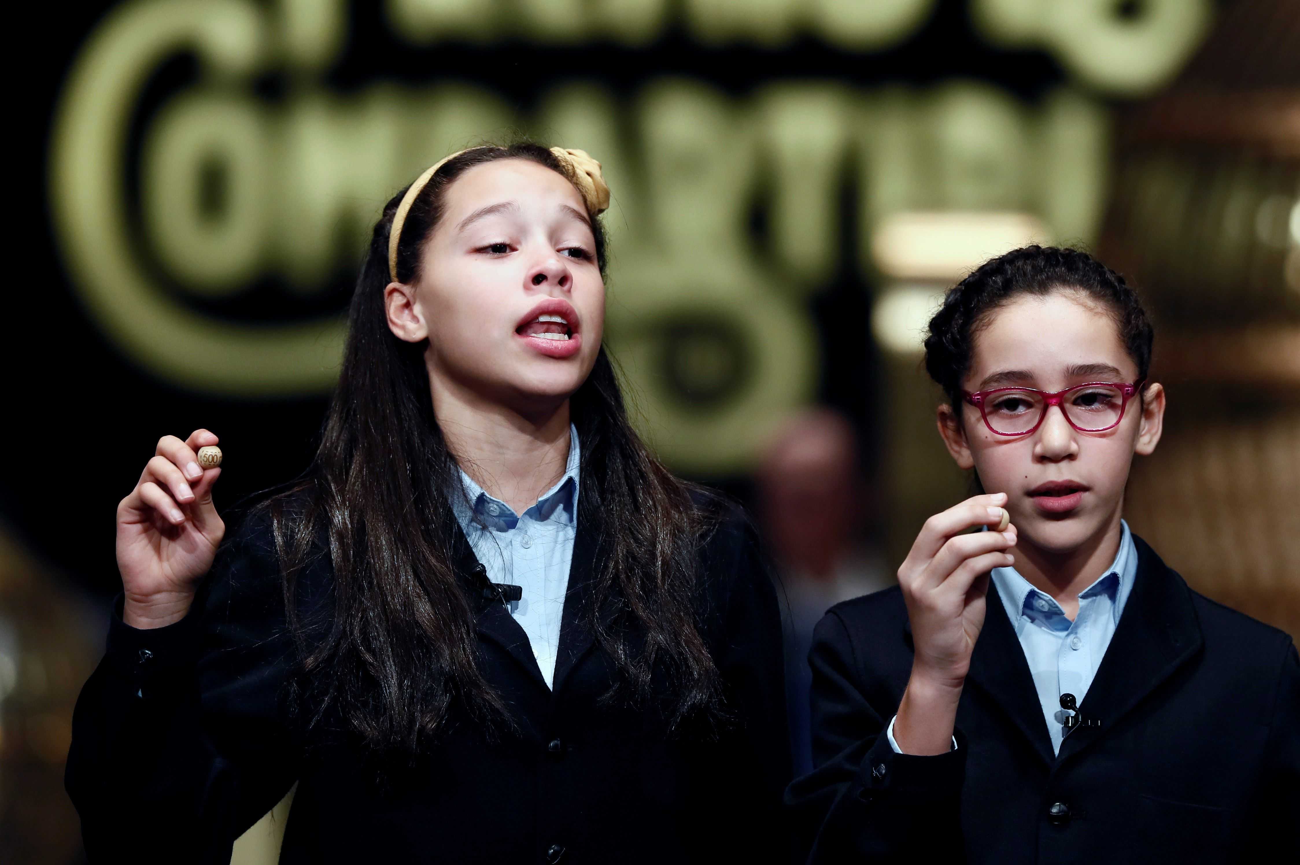 El tercer premio, el 4.211, cae en 18 municipios de la Comunitat Valenciana