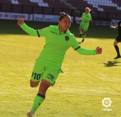 Una infalible Charlyn permite ganar en Logroño
