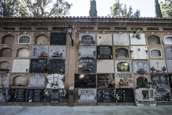 La agitada vida de los restos de Blasco Ibáñez reserva un capítulo para Ribó