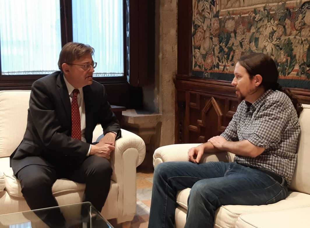 Iglesias visita por primera vez a Puig en el Palau de la Generalitat