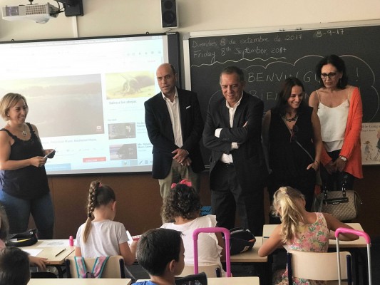 Educación busca pupitre para 500 nuevos alumnos matriculados en Alicante