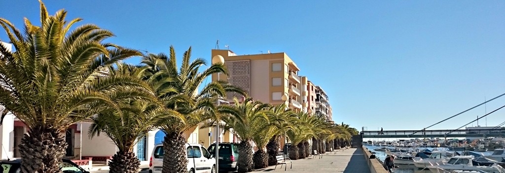Un grupo de vecinos plantea pedir la ZAS para El Perellonet durante los meses de verano