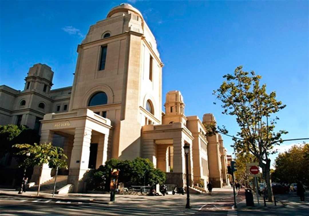 La Universitat de València hará efectivo el pago de carrera profesional al personal funcionario interino