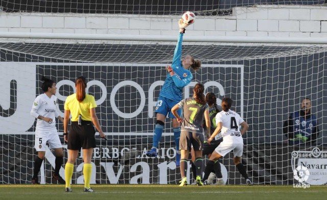 La Real deshace a un Valencia sin argumentos