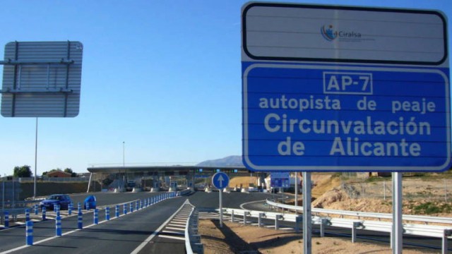 Fomento podrá seguir explotando cuatro años más la Circunvalación de Alicante