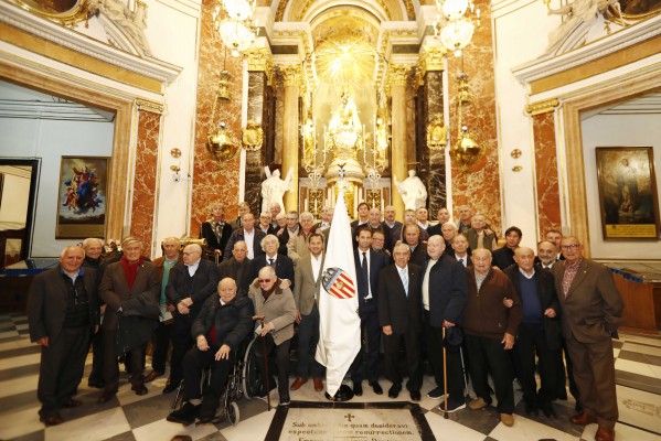 Bendecida la bandera oficial del centenario del Valencia CF