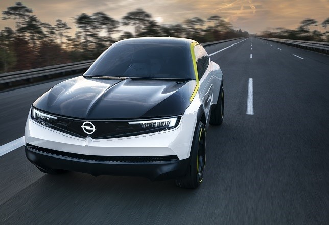 Opel presenta el prototipo GT X Experimental, que adelanta el futuro de la marca
