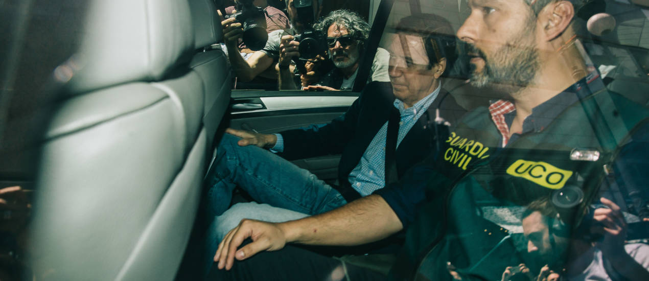 Eduardo Zaplana es trasladado de la prisión de Picassent a La Fe, donde permanece ingresado