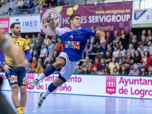 Simonet se incorpora a la selección argentina y no jugará la vuelta copera


