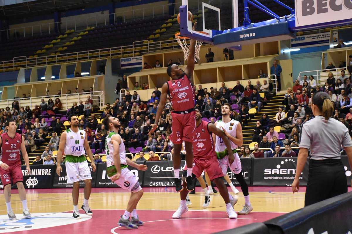 El Tau Castelló pierde en Valladolid tras hundirse en el último cuarto (70-56)