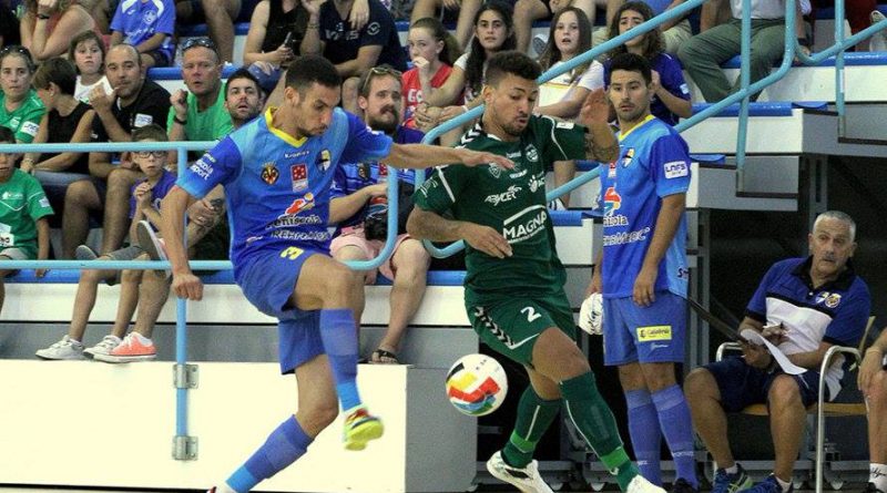 Titi se desvincula del Peñíscola y vuelve al Bisontes