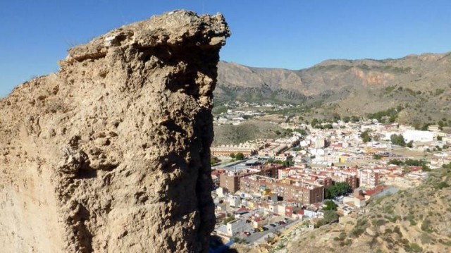 El Síndic de Greuges pide a Orihuela y al Consell que actúen para evitar la destrucción del Castillo