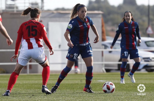 El Levante resuelve un triunfo serio ante el Athletic 