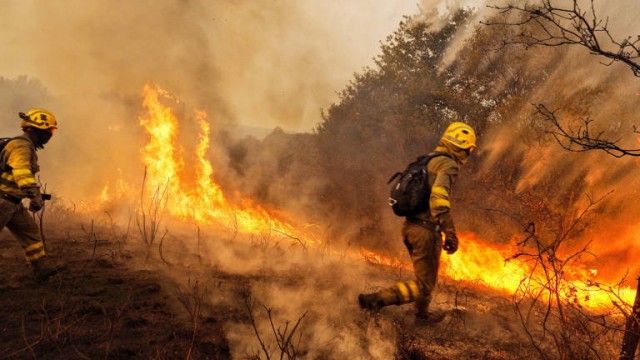 La AVI quiere 'apagar fuegos': constituye un grupo para innovar en la gestión de emergencias 