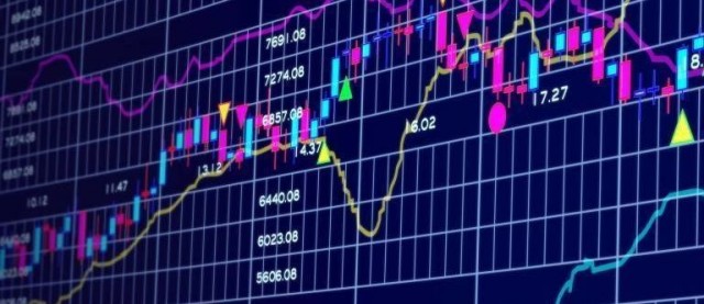Semana de ida y vuelta para un Ibex 35 que acabó subiendo un 0,8%