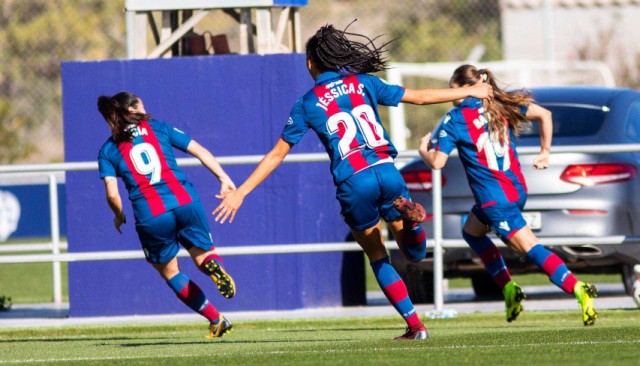 El Levante Femenino quiere mantenerse en la pelea por el título