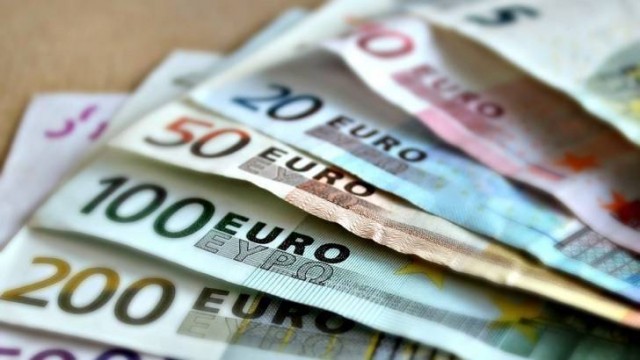 El gasto medio de las valencianos que han comprado online este año es de 1.537 euros