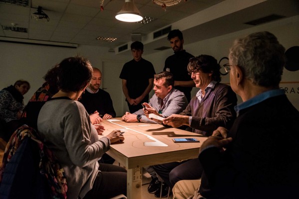 No hay acuerdo: La 'polimetría' del tardeo evita el consenso en el debate sobre ecosistemas del ocio