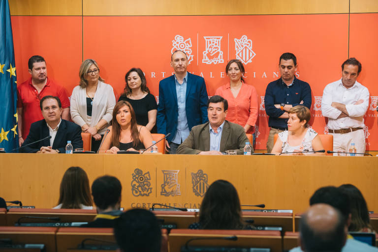 Diputados valencianos de Cs todavía en shock por la orden de la dirección de abstenerse al Estatut
