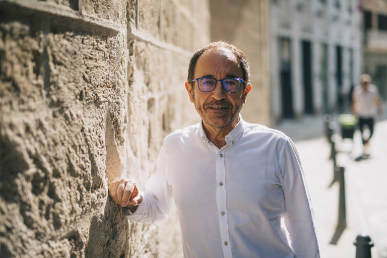 Dolors López, Ángel Gabilondo i Andrés Perelló parlen sobre literatura i dol en La Nau