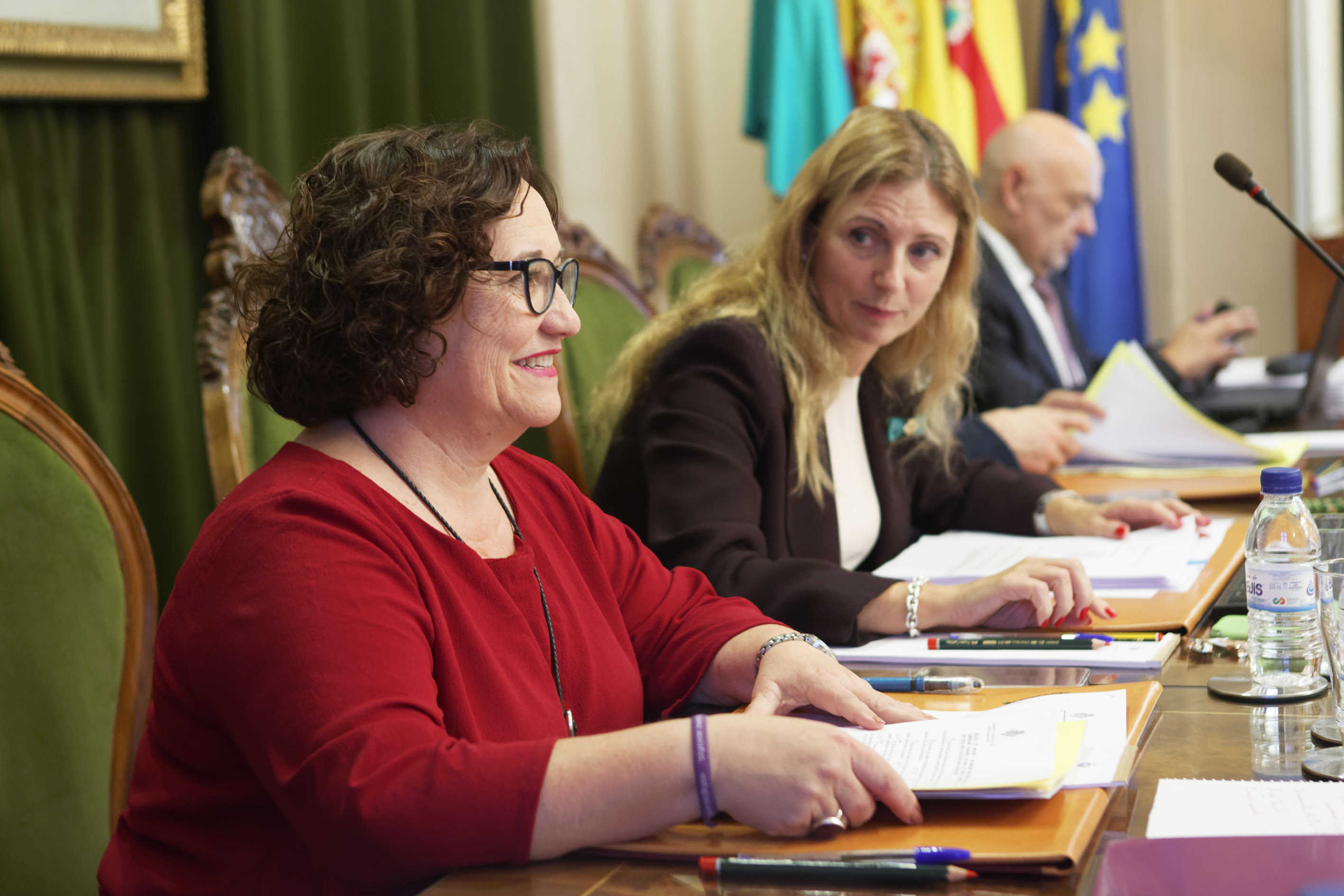 Ali Brancal y Amparo Marco, en el pasado pleno municipal. (Foto: ANTONIO PRADAS) - 