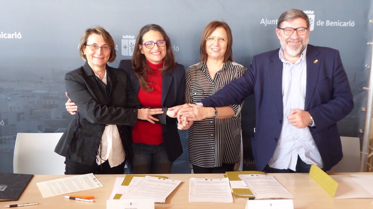 Oltra preside la firma que arranca el nuevo laboratorio social de Vinaròs y Benicarló