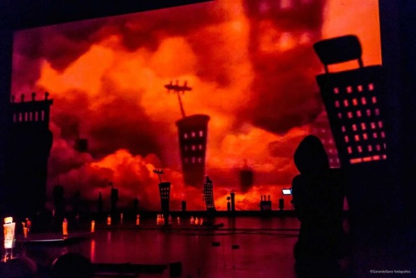 La Mutant pone en escena '2062', una mirada distópica de la sociedad a través del arte