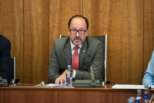 Bascuñana quiere repetir como candidato a alcalde y pide unión; el PP regional no lo ve claro