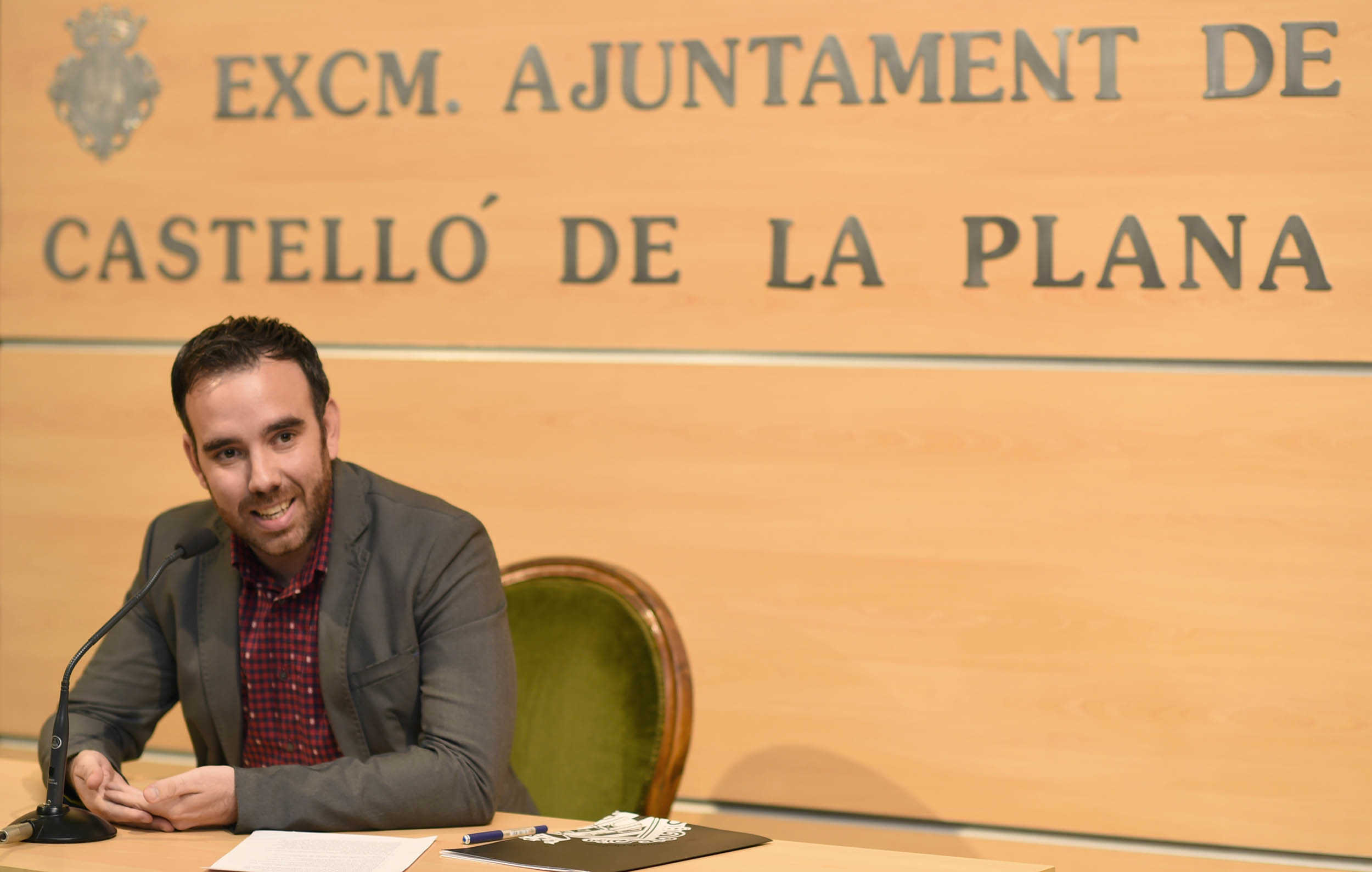 Castellón habilita en Navidad el servicio 24 horas de bus y Tram en fines de semana y Nochevieja   