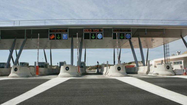 Fomento reducirá un 30% el importe del peaje de la circunvalación de Alicante en enero