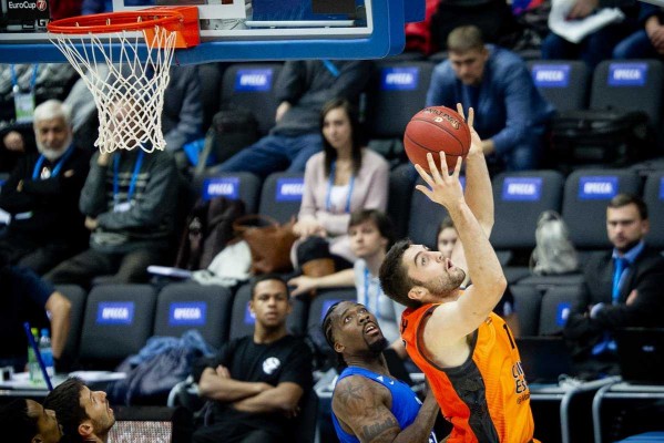 Valencia Basket cumple con el trámite en el regreso de Diot
