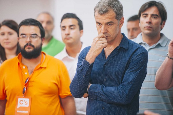 Cantó mete en Les Corts a su ¿jefe de campaña?