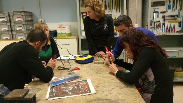 Alumnos de Nules construyen drones para contribuir a mejorar el entorno medioambiental