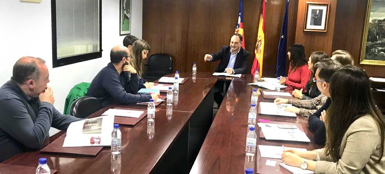La Diputación lleva por primera vez a más de 20 ayuntamientos a Cevisama