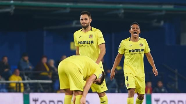 El arreón final no le sirve a un Villarreal que no arranca