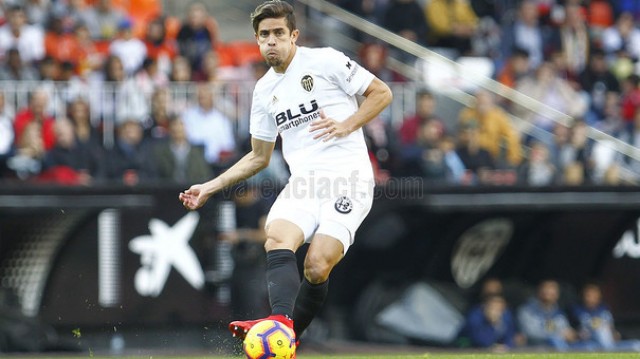 Gabriel Paulista sufre una contractura en los isquios de la pierna derecha