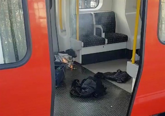 Buscan a un individuo que habría dejado la bomba casera en el metro de Londres