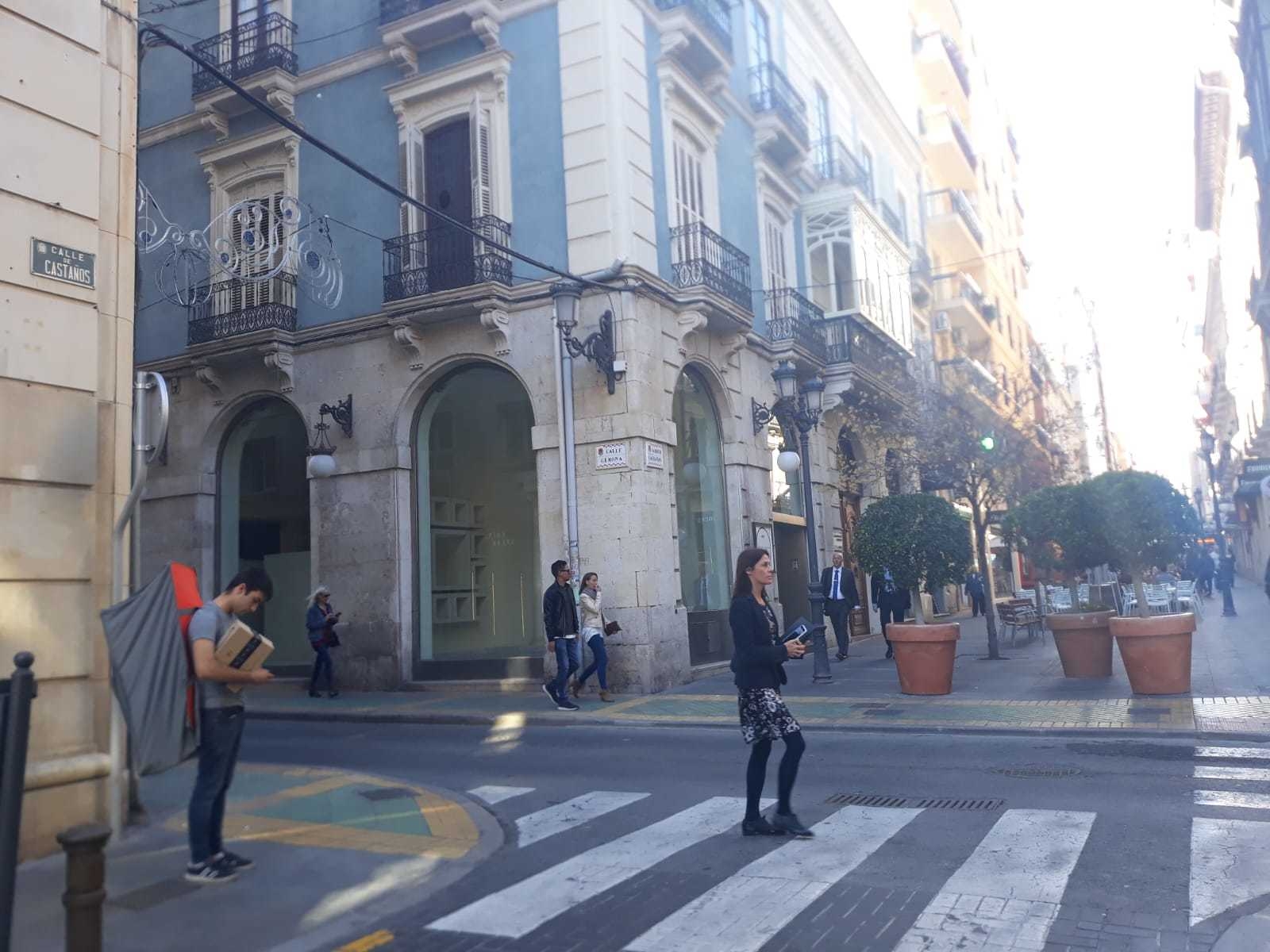 El Palacio Salvetti, con el antiguo atelier de Hannibal Laguna, ya cerrado, en los bajos. Foto: AP - 
