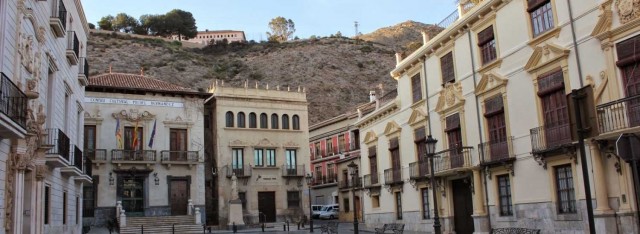 Orihuela busca la eficiencia energética y renovará su alumbrado público con un sistema inteligente