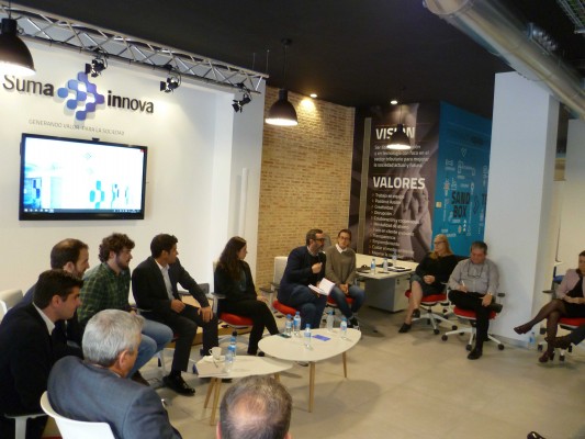 Suma forma a sus trabajadores en Design Thinking para adaptar sus servicios 
