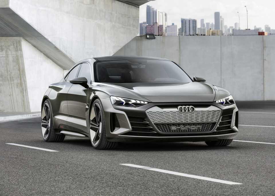 Nueva estrella en la capital del cine: el Audi e-tron GT concept