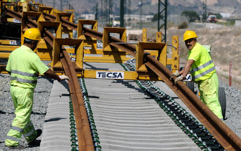 El Gobierno aprueba licitar la renovación ferroviaria entre la Font de Sant Lluís y Almussafes