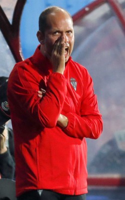 El Sporting llega a Elche sin conocer la derrota con José Alberto en el banquillo