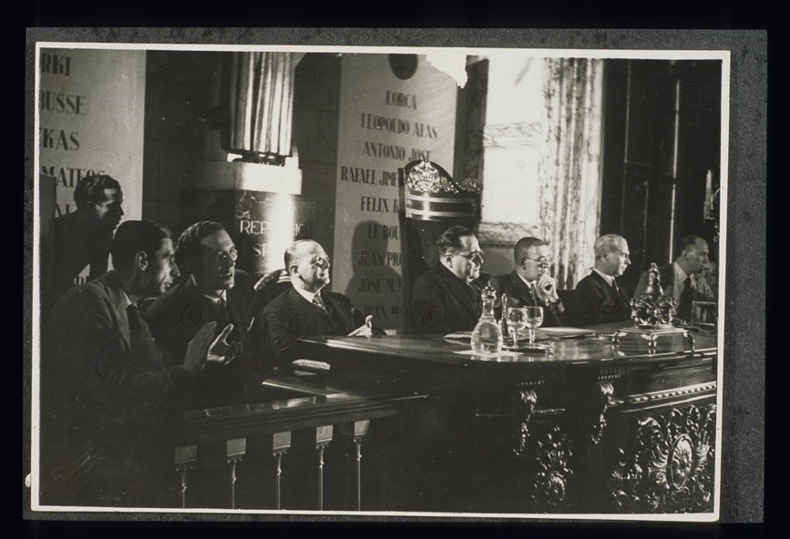 'Per la defensa de la cultura' exhibeix la rellevància de València en el Congrés d'Escriptors