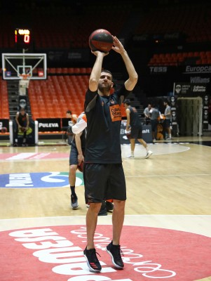 El Valencia prepara el duelo ante el Andorra con Sastre como única baja

