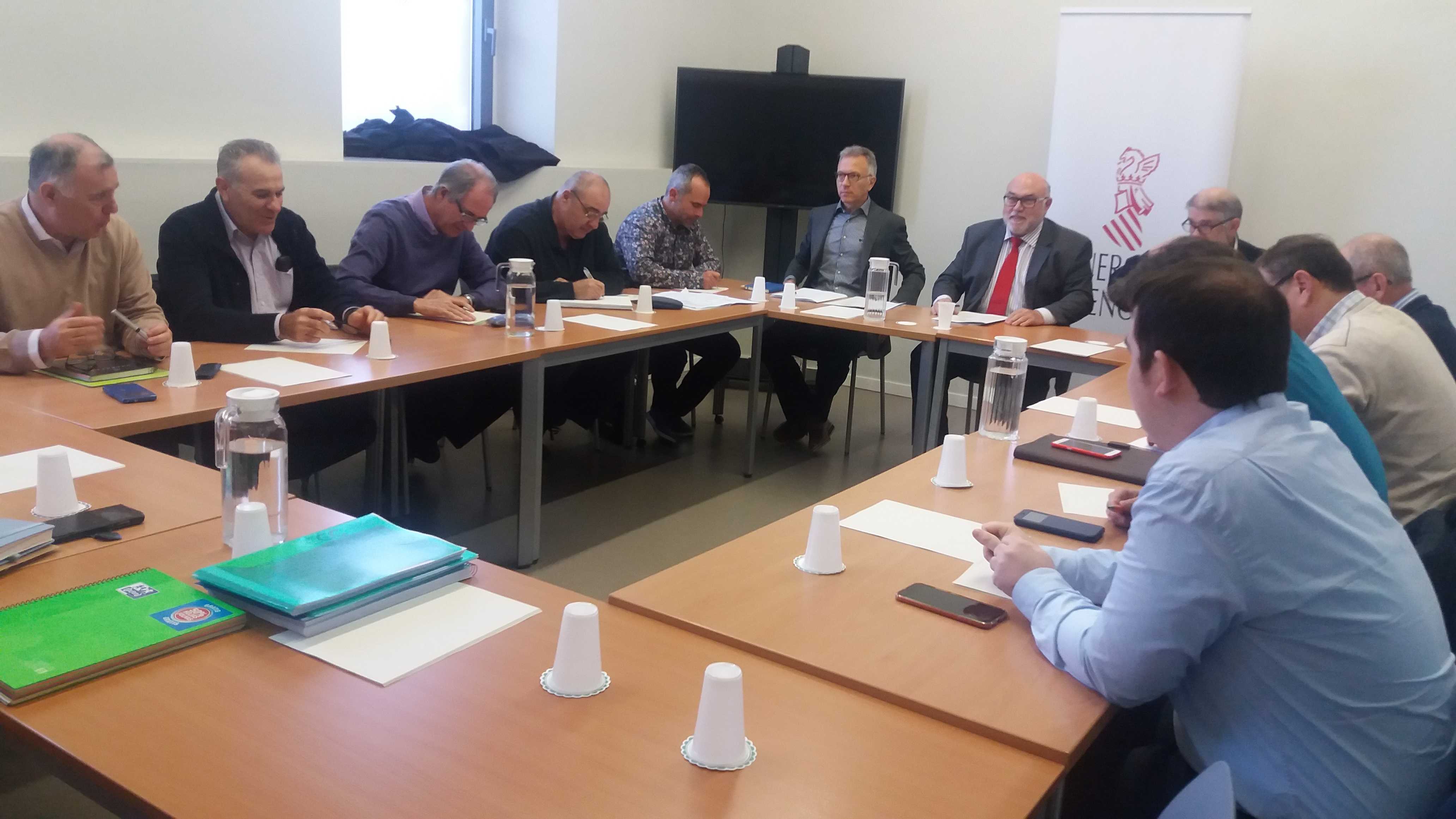 El Consell facilitará créditos bonificados a los agricultores para compensar pérdidas en la campaña citrícola